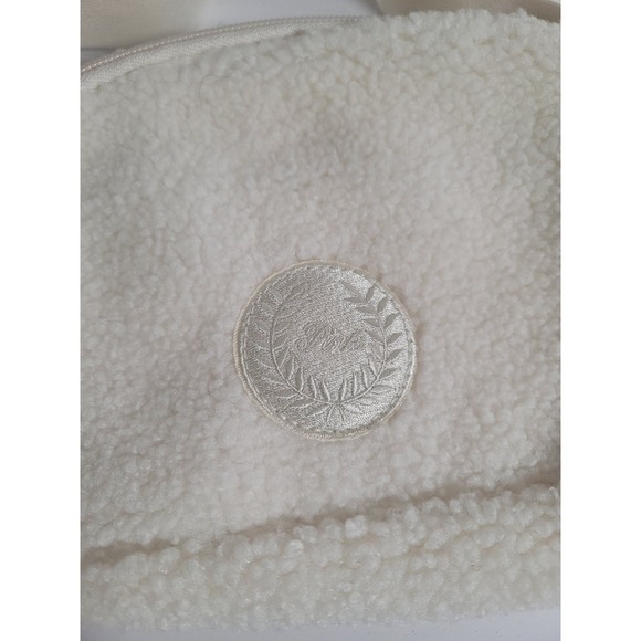 Pink by Victoria's Secret White Belt Bag Fanny Pack Crossbody Travel Sherpa New - Picture 2 of 5